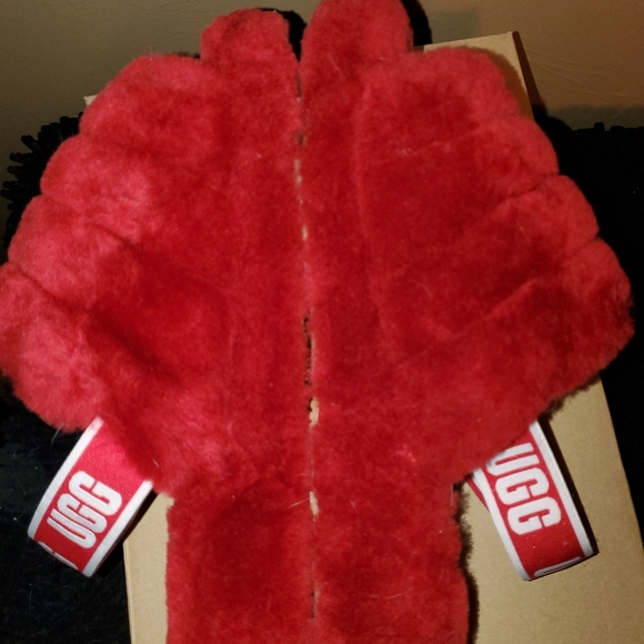 Authentic Ugg slippers ๐ NEW - Picture 5 of 9